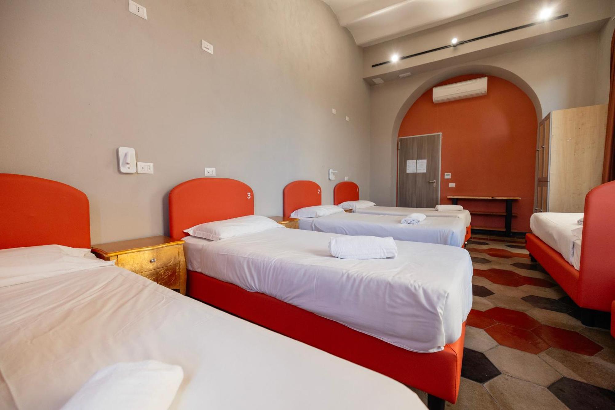 Borgo Ripa Urban Travel Hostel Rome Exterior photo