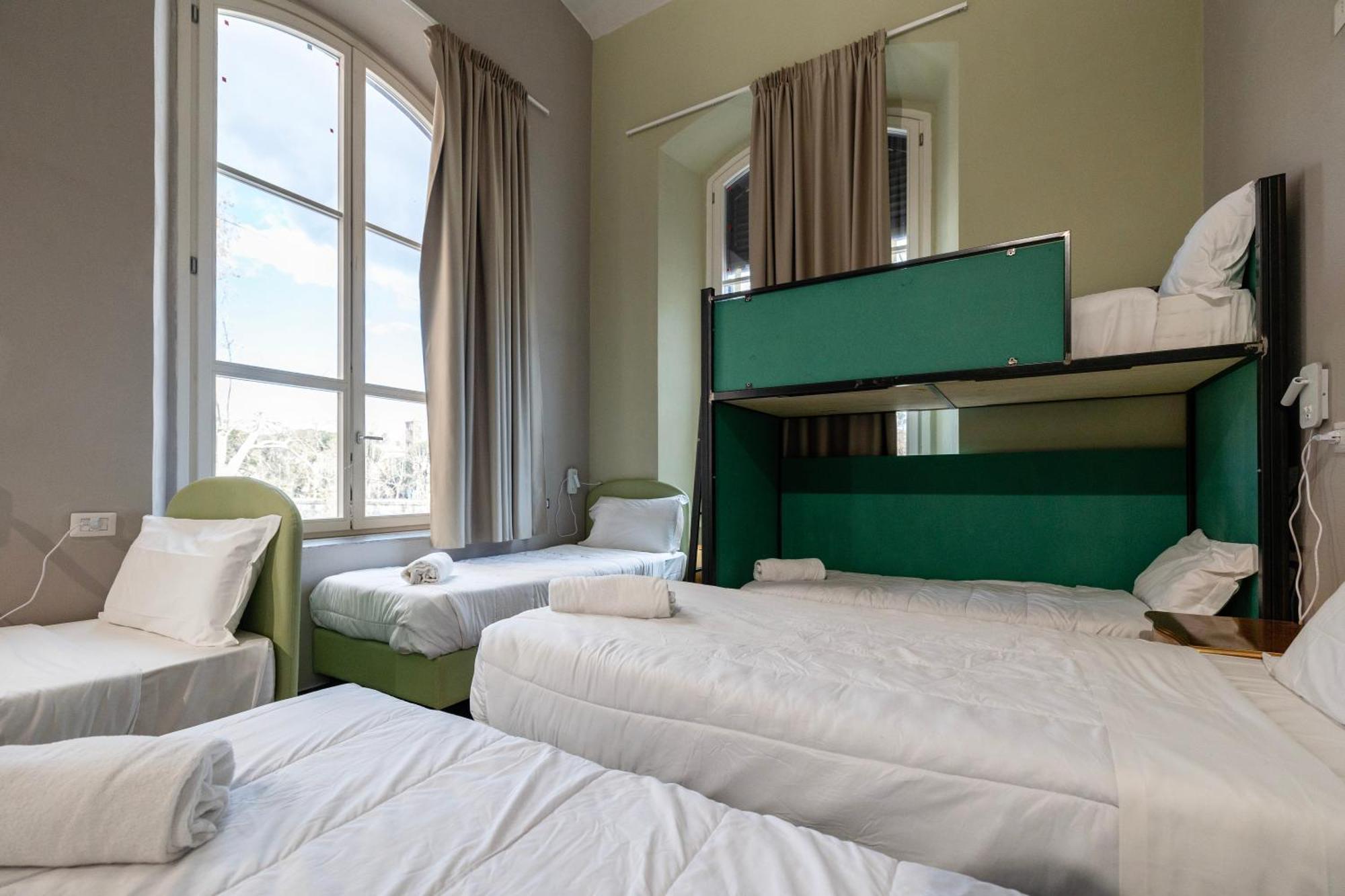 Borgo Ripa Urban Travel Hostel Rome Exterior photo